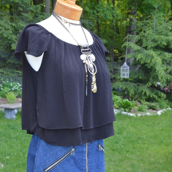 GARAGE CROP TOP - Picture 5 of 5